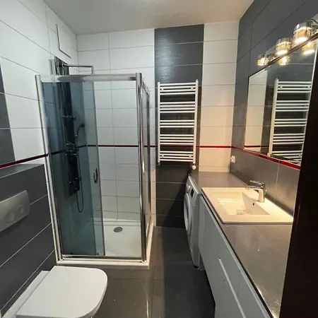 42 M Z Miejscem W Garazu Z Winda Blisko Centrum I Morza Lejlighed