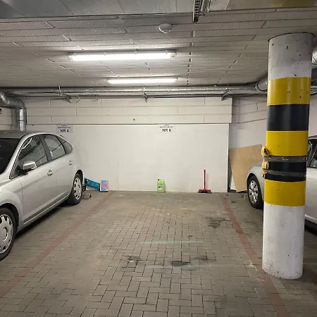 42 M Z Miejscem W Garazu Z Winda Blisko Centrum I Morza Гдыня